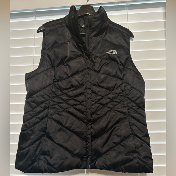 The North Face Jackets & Blazers - The North Face Women’s Puffer Vest 550 Sport Goose Down Diamond Quilt Size L